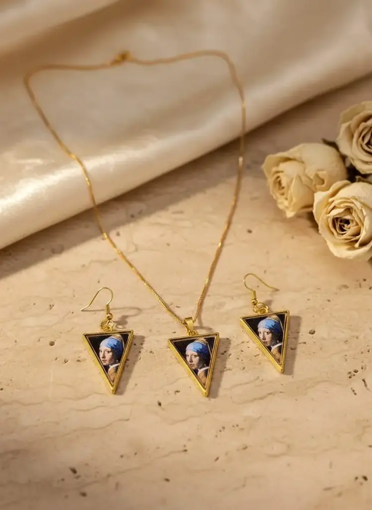 Vermeer's - Girl with a Pearl Earring