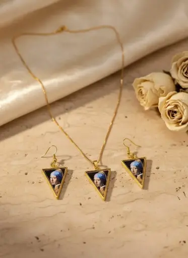 Vermeer's - Girl with a Pearl Earring